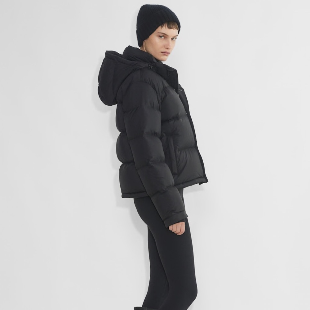 Aritzia Superpuff Shorty